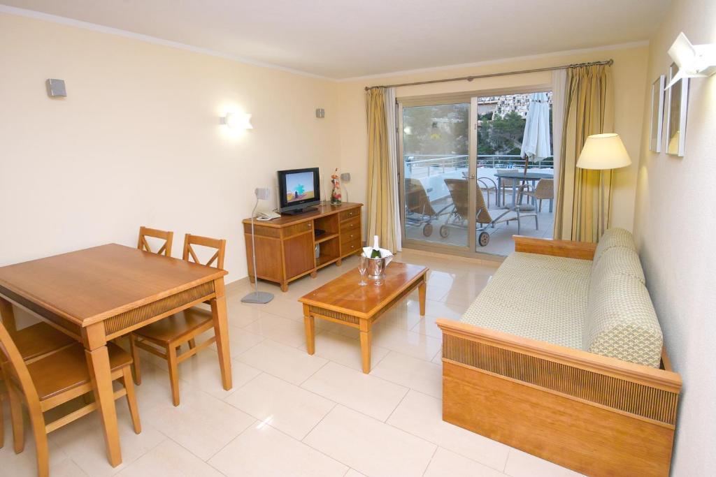 Apartamentos Balansat Port de Sant Miguel 客房 照片
